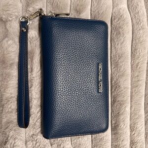 Michael Kors Navy Pebble Leather Smartphone Wristlet